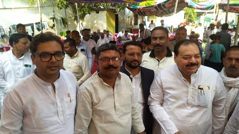 दरभंगा में ईद मिलन समारोह, तेजस्वी के अभिनंदन की तैयारी तेज