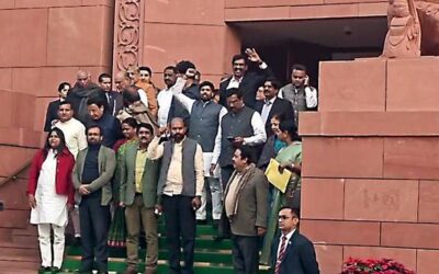 राहुल के मुद्दे पर राज्यसभा में तनाव बढ़ा, विपक्ष ने किया वॉकआउट