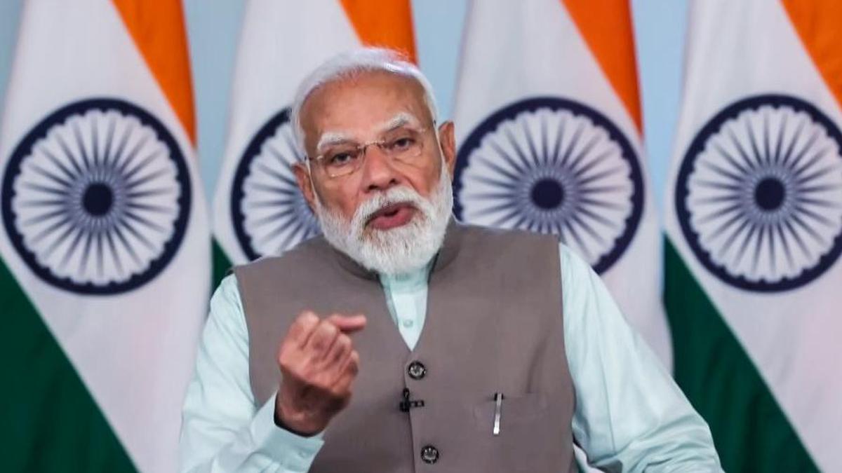 उच्च मूल्य वाली फसलों, मत्स्य पालन पर ध्यान दें, पीएम मोदी ने किसानों, कृषि-निवेशकों से आग्रह किया