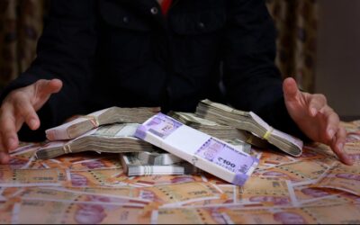 अमेरिकी डॉलर के मुकाबले रुपया 33 पैसे मजबूत होकर 92.85 पर पहुंच गया