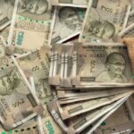 अमेरिकी डॉलर के मुकाबले रुपया 19 पैसे गिरकर 93.10 पर बंद हुआ