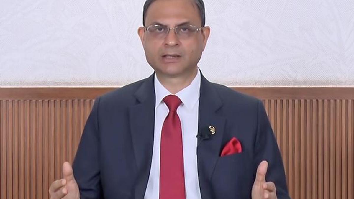 विदेशी मुद्रा भंडार 682 अरब डॉलर पर है, जो 11 महीनों के लिए आयात कवर प्रदान करने के लिए पर्याप्त है: आरबीआई गवर्नर