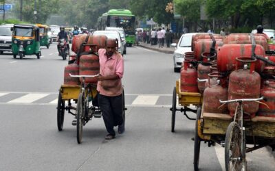 एलपीजी की कीमत में 29 रुपये प्रति 14.2 किलोग्राम सिलेंडर की बढ़ोतरी हुई