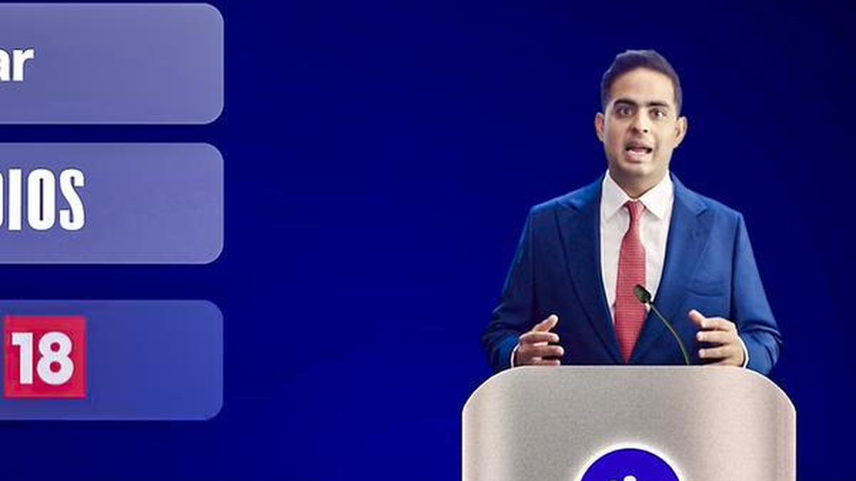 Jio के IPO के लिए फाइल करने से रिलायंस इंडस्ट्रीज के शेयर लगभग 3% चढ़ गए