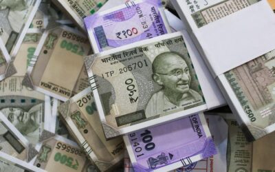 शुरुआती कारोबार में अमेरिकी डॉलर के मुकाबले रुपया 6 पैसे गिरकर 94.69 पर आ गया